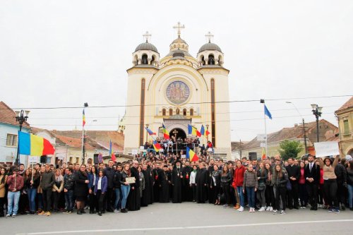 Întâlnirea anuală a tinerilor ortodocși din Arhiepiscopia Alba Iuliei Poza 30530