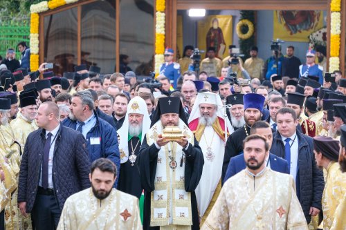 Comuniune a sfinților și popoarelor ortodoxe Poza 29455