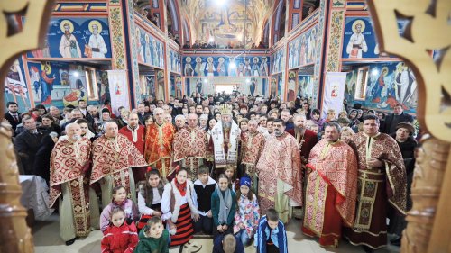Sărbătoarea Sfântului Apostol Andrei şi a Sfântului Ierarh Andrei Șaguna Poza 27266