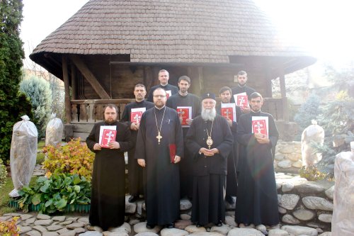 Hirotesii întru duhovnici în Arhiepiscopia Craiovei Poza 27218