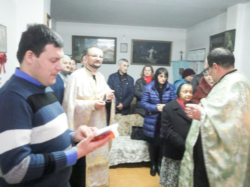 Rugăciuni la Căminul de vârstnici din Arad Poza 27150