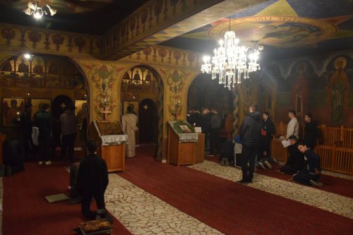 Hramul Mănăstirii Coşuna Poza 27001