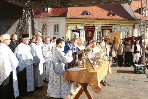 Slujiri arhierești, la Botezul Domnului Poza 25582