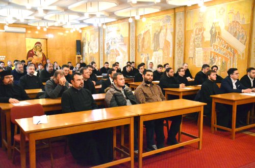 Conferință dedicată Sfinților Trei Ierarhi la Timișoara Poza 24332