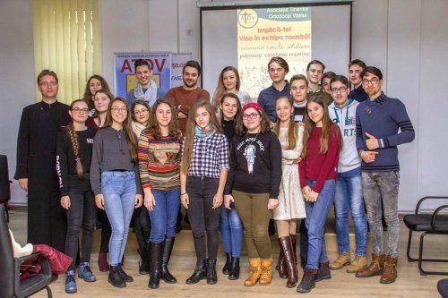 Adunarea generală a Asociaţiei Tinerilor Ortodocşi din Vaslui Poza 23695