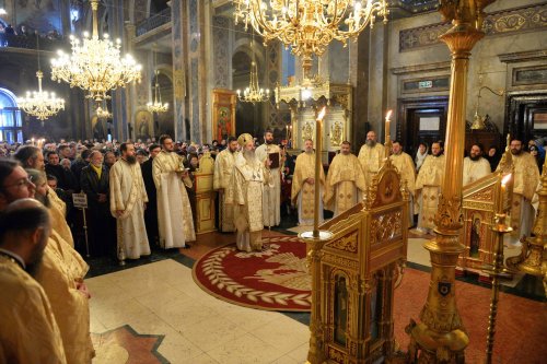 Sfânta Liturghie arhierească în Duminica Ortodoxiei la Catedrala Mitropolitană din Iaşi Poza 22962