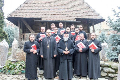 Noi duhovnici în Arhiepiscopia Craiovei Poza 22922