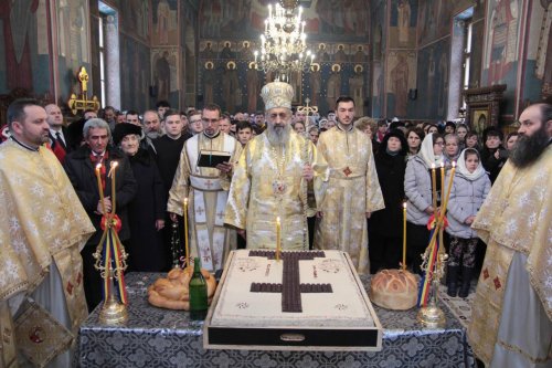 Slujiri arhiereşti în Duminica Sfântului Grigorie Palama Poza 22494