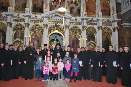Concertul coralei preoților din Arhiepiscopia Aradului Poza 21106