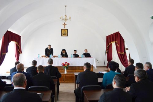 Şedința Adunării eparhiale a Arhiepiscopiei Alba Iuliei Poza 18339