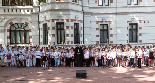 Manifestări festive la școli teologice din Galați Poza 16587
