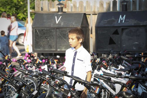 100 de copii din zona Copșa Mică - Mediaș au primit biciclete Poza 16036