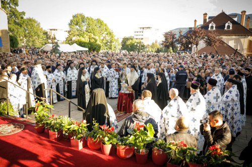 Proclamare la Piatra Neamţ a canonizării Sfântului Gheorghe Pelerinul Poza 15939