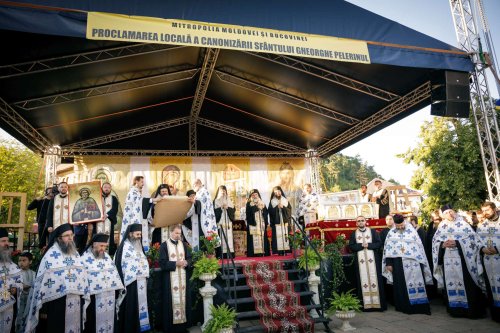 Proclamare la Piatra Neamţ a canonizării Sfântului Gheorghe Pelerinul Poza 15940