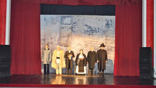 Spectacolul de teatru cu piesa „Ziditori ai Marii Uniri”, la Deva Poza 15587