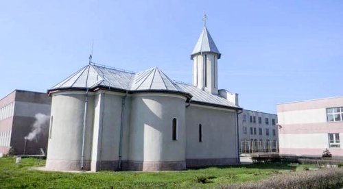 Slujire arhierească în Penitenciarul Arad Poza 15470