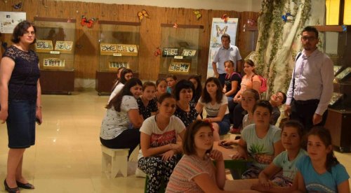 Încununarea unui program educaţional-catehetic la Parohia „Naşterea Maicii Domnului“, Câmpulung Moldovenesc Poza 15029