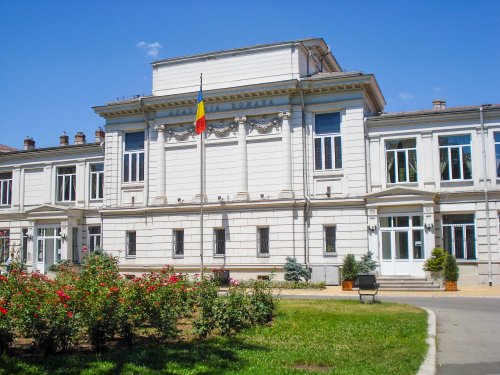 Poziţia Academiei Române faţă de proiectul Ministerului Educaţiei Naţionale: Strategia naţională de educaţie parentală Poza 15097