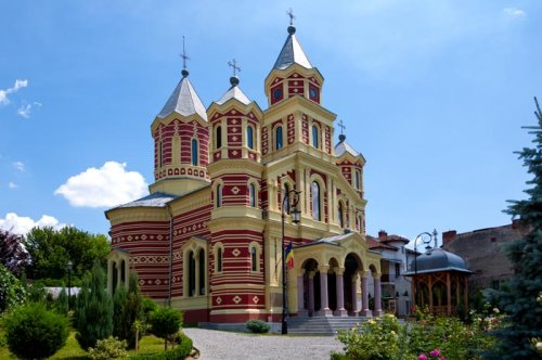 Sfântul Pantelimon, cinstit la Biserica Mântuleasa din Craiova Poza 13580