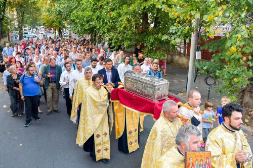 Biserica Iancu Vechi-Mătăsari și-a cinstit ocrotitorii Poza 10117