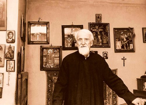 Părintele Dumitru Stăniloae, o viaţă ca o rugăciune Poza 9216