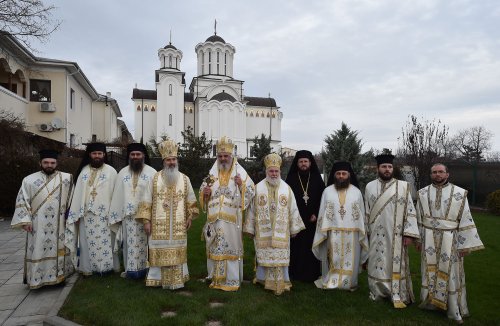 Biserica Mănăstirii Techirghiol a fost sfinţită Poza 4517