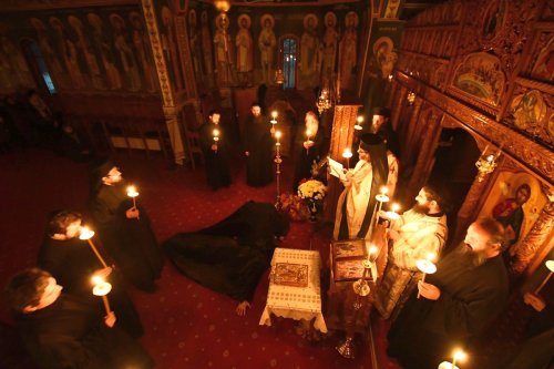 Tundere în monahism la Mănăstirea Basaraba din judeţul Iaşi Poza 3642