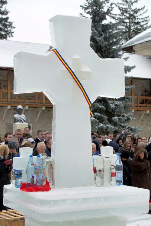 Sărbătoarea Bobotezei în Moldova Poza 3217