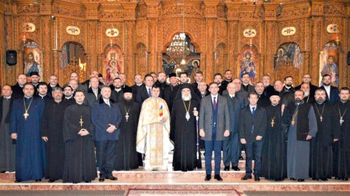 Adunarea eparhială a Arhiepiscopiei Romanului şi Bacăului Poza 2027