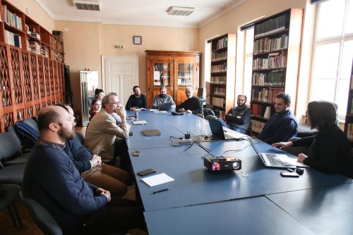 Conferință la Sibiu despre comunicarea religioasă și societatea modernă Poza 181