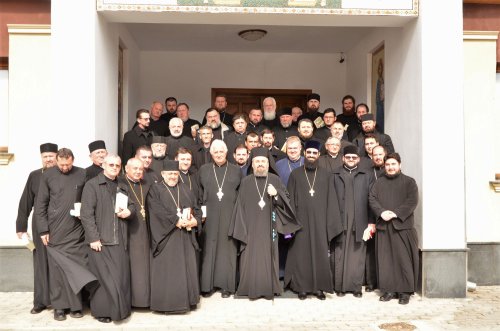 Conferința preoților din Protopopiatul Hațeg Poza 115184