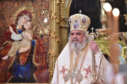 În Catedrala Patriarhală a fost sfințit Sfântul și Marele Mir Poza 111735