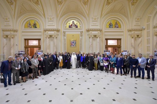 Expoziție și lansare de carte la Palatul Patriarhiei