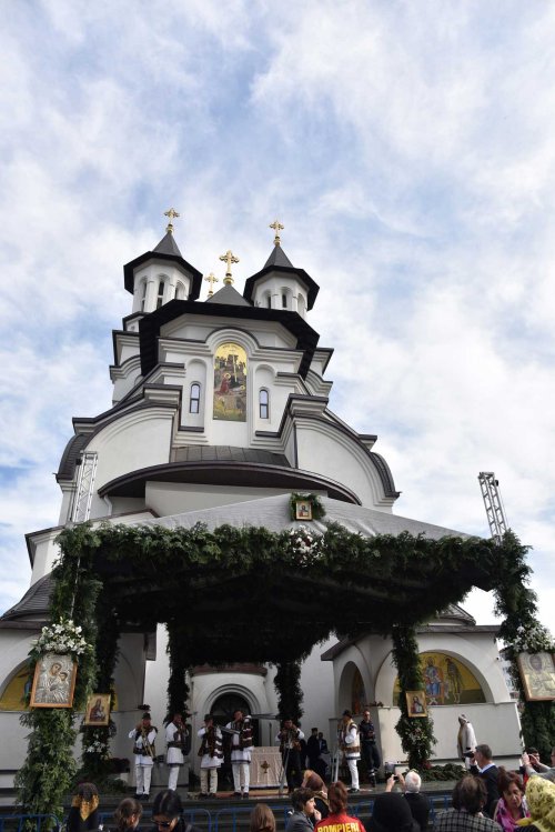 Catedrala Nașterii Domnului din Bucovina Poza 135872