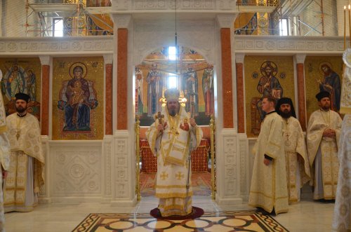 Slujire arhierească la Catedrala Episcopală din Oradea Poza 181642