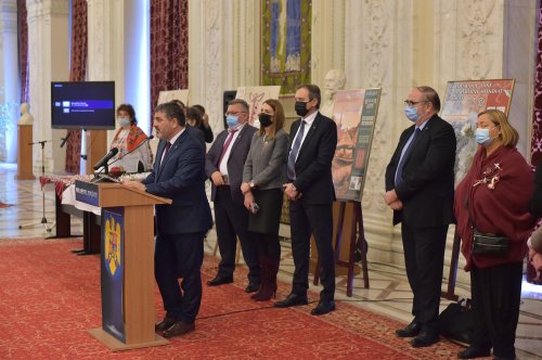 „Mărţişorul - Povestea unei tradiţii” la Parlamentul României   Poza 205017