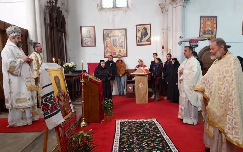 Prezență arhierească la mănăstirea ortodoxă română din Godoncourt, Franța Poza 208947