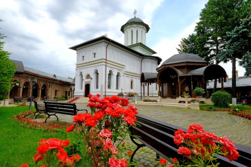 Istorie și spiritualitate la Mănăstirea Plumbuita Poza 218253