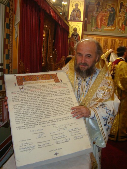Moaştele Sfântului Grigorie Palama şi icoana familiei sale la Bucureşti Poza 230794
