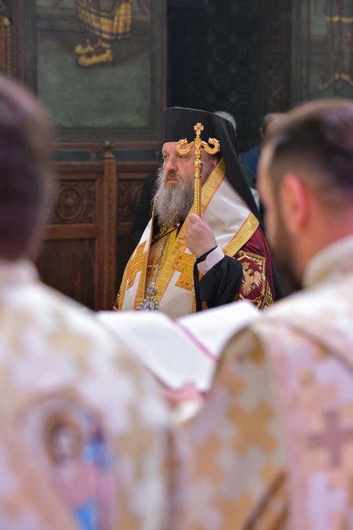 Slujba Privegherii pentru Sfântul Grigorie Palama la Catedrala Patriarhală Poza 231204