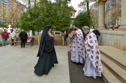 Binecuvântare la Biserica Sfântului Grigorie Palama din București Poza 233981