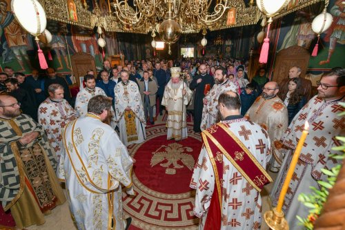 Binecuvântare la Biserica Sfântului Grigorie Palama din București Poza 233984