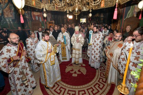 Binecuvântare la Biserica Sfântului Grigorie Palama din București Poza 233987