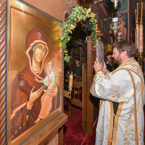 Binecuvântare la Biserica Sfântului Grigorie Palama din București Poza 233989