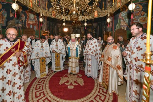 Binecuvântare la Biserica Sfântului Grigorie Palama din București Poza 233991