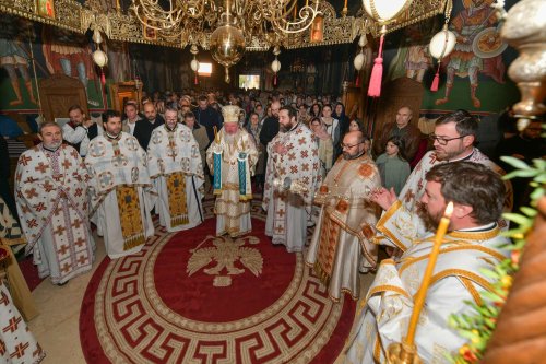Binecuvântare la Biserica Sfântului Grigorie Palama din București Poza 233992