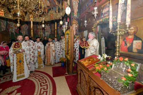 Binecuvântare la Biserica Sfântului Grigorie Palama din București Poza 234001