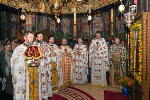 Binecuvântare la Biserica Sfântului Grigorie Palama din București Poza 234002