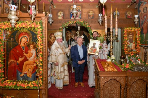 Binecuvântare la Biserica Sfântului Grigorie Palama din București Poza 234008