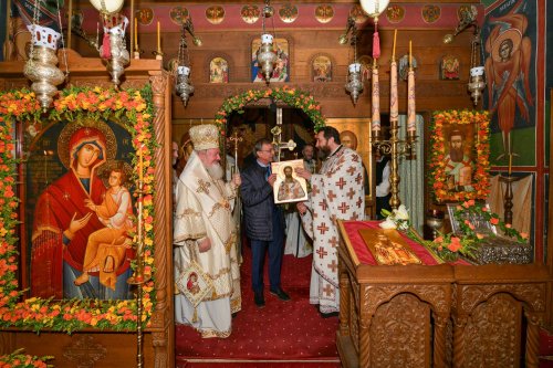 Binecuvântare la Biserica Sfântului Grigorie Palama din București Poza 234009